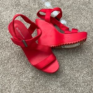 BCBG GENERATION RED WEDGES. Brand new never worn.
